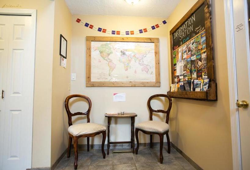 Alpenrose Revelstoke Bed & Breakfast | Revelstoke | British Columbia | Canada 7