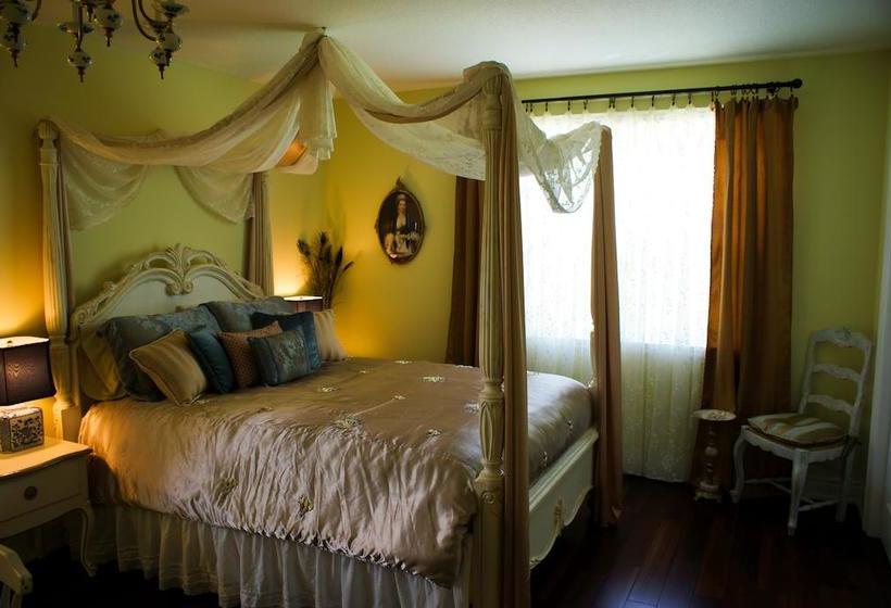 Panache Bed & Breakfast | Niagara on the Lake | Ontario | Canada 3