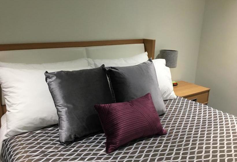 Hotel University of Alberta Plh Accommodation | Edmonton | Alberta | Canada 13