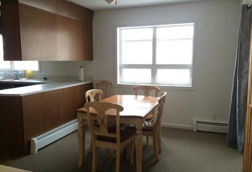 Old Town Bed & Breakfast | Yellowknife | Northwest Territories | Canada 10