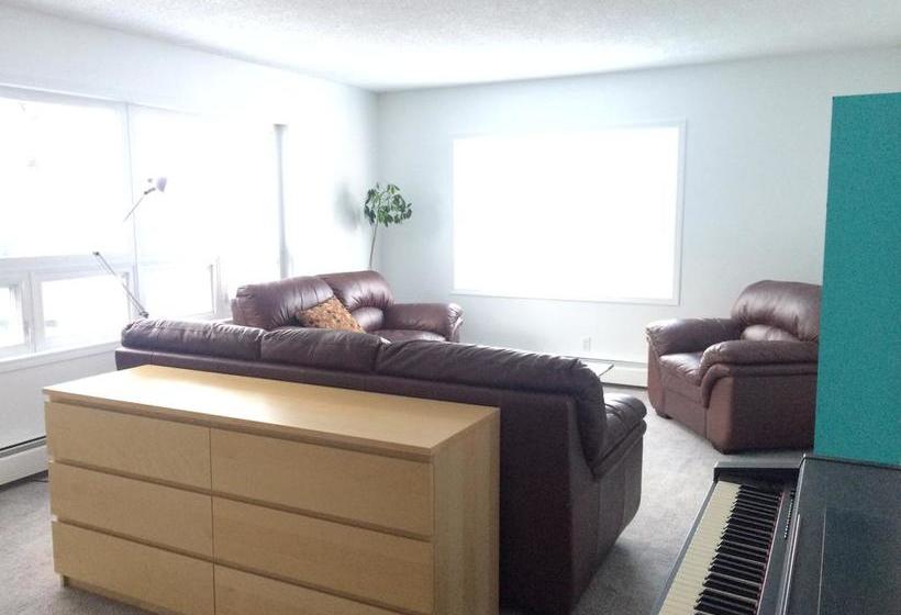 Old Town Bed & Breakfast | Yellowknife | Northwest Territories | Canada 8