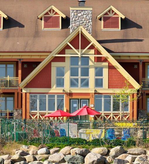 Hotel Embarc Blue Mountain | Blue Mountains | Ontario | Canada 15