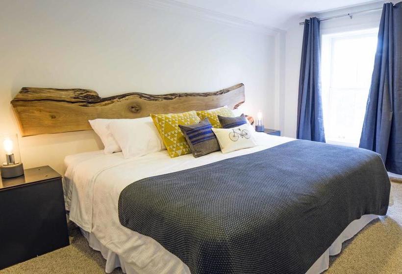 Queen Regent Bed & Breakfast | Niagara on the Lake | Ontario | Canada 5