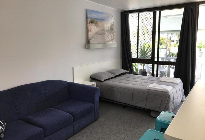 Mermaid Beach at Nobbys Motel | Mermaid Beach | Queensland | Australia 14