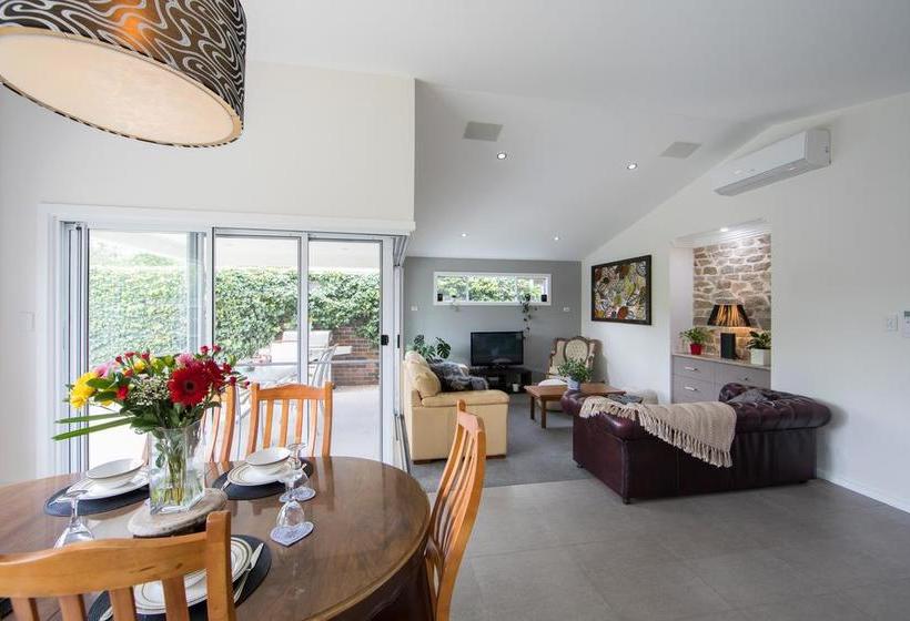 Hotel Armidale Cottage | Armidale | New South Wales | Australia 20