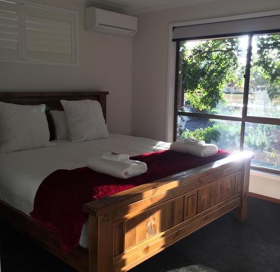 Bed and Breakfast Holly House Bnb | Moyhu | Victoria | Australia 3