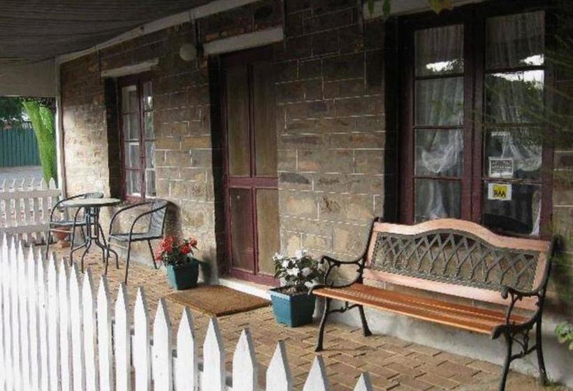 Bed and Breakfast Morse Cottage