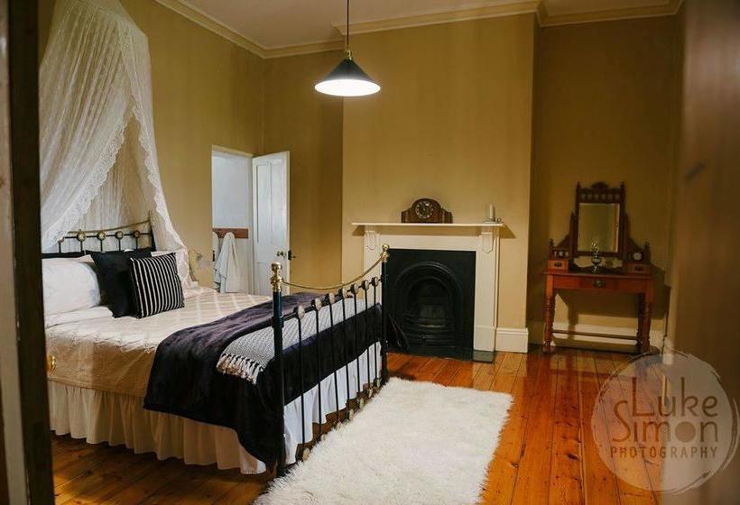 Bed and Breakfast Sea & Vines Cottage