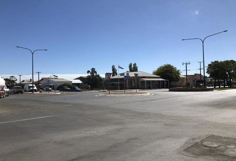 Hotel Minlaton | Minlaton | South Australia | Australia 6