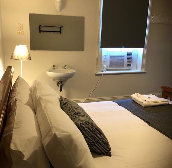 Hotel Cornwall | Moonta | South Australia | Australia 5