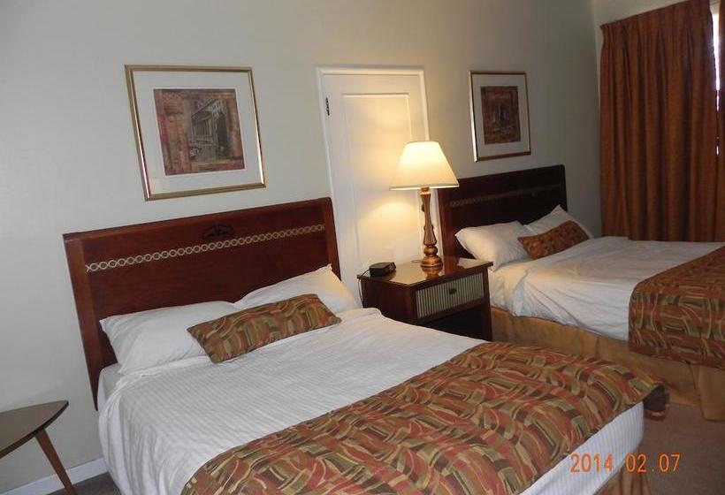 Cardinal Court Motel | Saint Thomas | Ontario | Canada 1