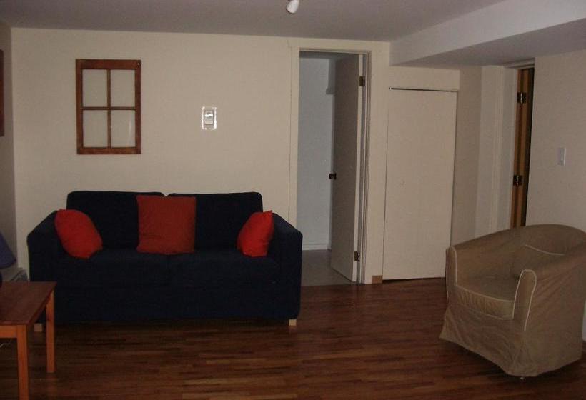 Cottage B&b | Banff | Alberta | Canada 5