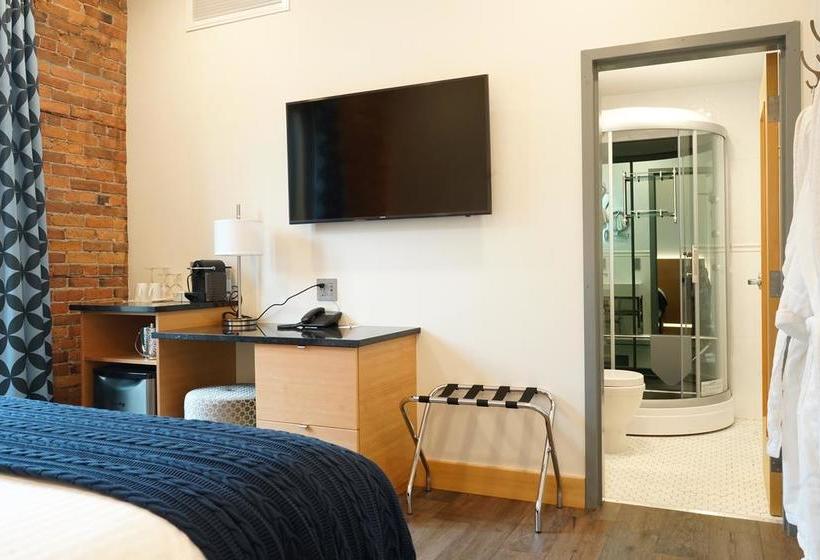 Hotel Savoy | Nelson | British Columbia | Canada 14