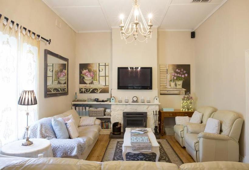 Bed and Breakfast Azalea Cedarrose Barossa Valley Villa | Lyndoch | South Australia | Australia 19