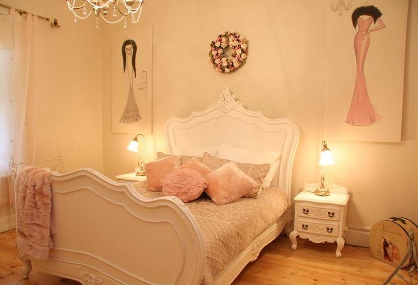 Bed and Breakfast Azalea Cedarrose Barossa Valley Villa | Lyndoch | South Australia | Australia 6