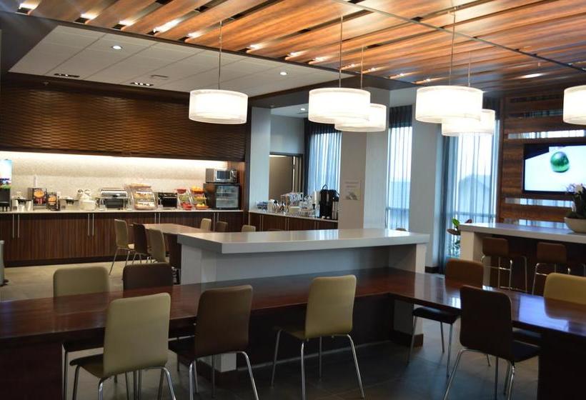 Hotel Wingate By Wyndham Kamloops | Kamloops | British Columbia | Canada 10