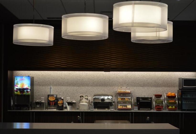 Hotel Wingate By Wyndham Kamloops | Kamloops | British Columbia | Canada 11