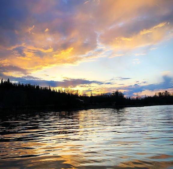 Bed and Breakfast Mabuhay Lakeside Manor | Yellowknife | Northwest Territories | Canada 9