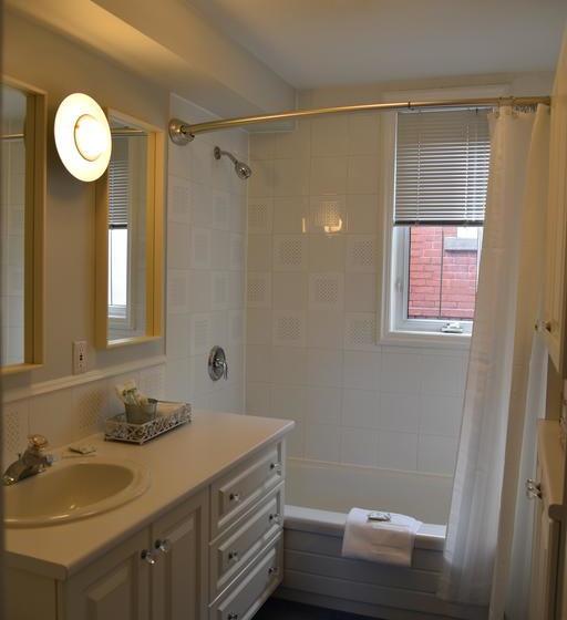 Glencree House B&b | Ottawa | Ontario | Canada 6