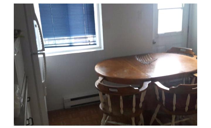 Bed and Breakfast Clean Room And Great Breakfast | Montreal | Quebec | Canada 9