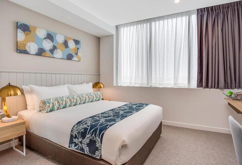 Hotel Mantra At Sharks Gold Coast Queensland