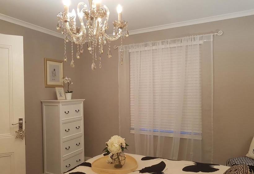 La Maison Riviere  The River House Bed & Breakfast | Goolwa | South Australia | Australia 4