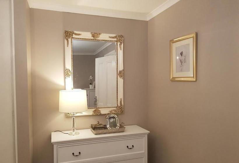 La Maison Riviere  The River House Bed & Breakfast | Goolwa | South Australia | Australia 6