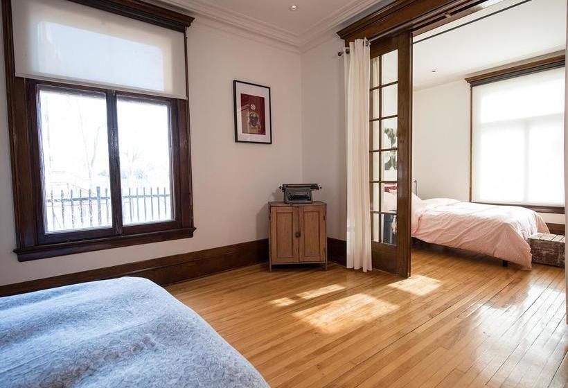 Bed and Breakfast Le 9 Et Demi | Montreal | Quebec | Canada 7