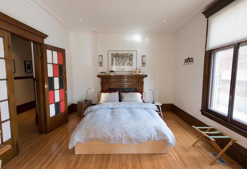 Bed and Breakfast Le 9 Et Demi | Montreal | Quebec | Canada 8