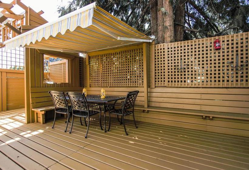 Kelowna Bed And Breakfast Ltd | Kelowna | British Columbia | Canada 11