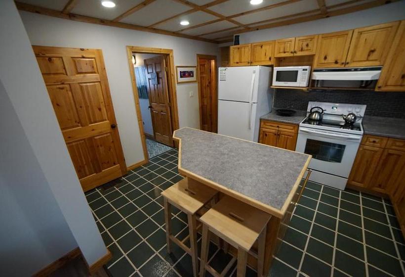 Yellowknife B&b | Yellowknife | Northwest Territories | Canada 12