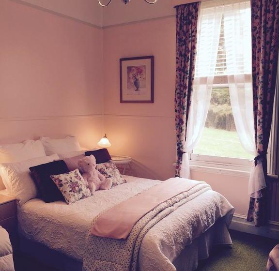 Wandering Geese Boutique Bed And Breakfast | Strahan | Tasmania | Australia 7