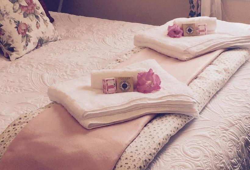 Wandering Geese Boutique Bed And Breakfast | Strahan | Tasmania | Australia 9