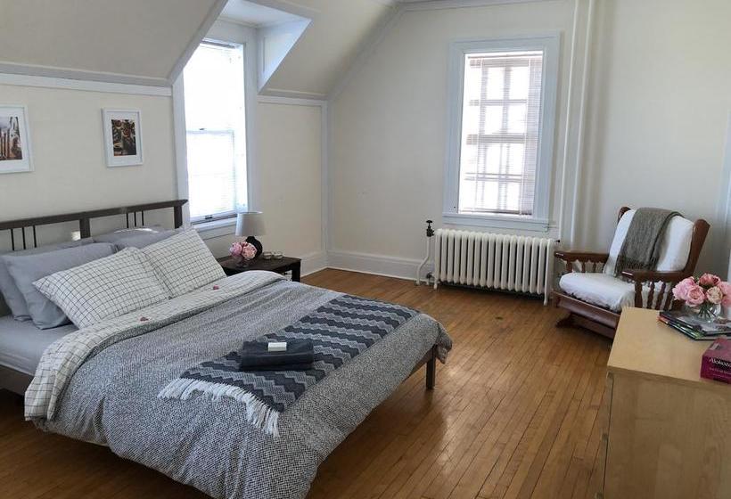 B&b Au Bord Du Fleuve | Shawinigan | Quebec | Canada 5