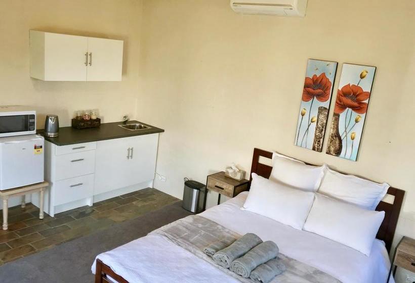 Bed and Breakfast A Trendy Brighton Jewel | Melbourne | Victoria | Australia 1