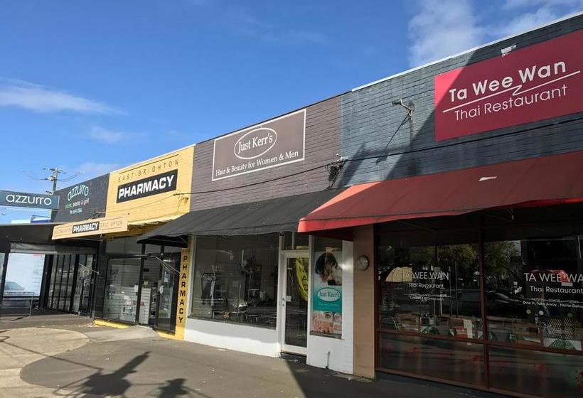 Bed and Breakfast A Trendy Brighton Jewel | Melbourne | Victoria | Australia 15