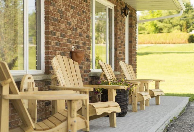 Wayside Motel | Manitowaning | Ontario | Canada 6