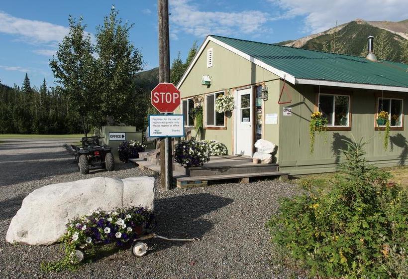 Bed and Breakfast Discovery Yukon Lodgings | Beaver Creek | Yukon Territory | Canada 1