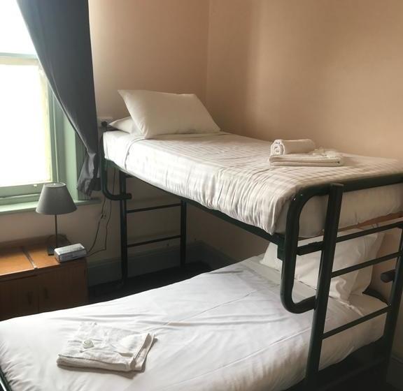 Hotel Grosvenor | Victor Harbor | South Australia | Australia 7