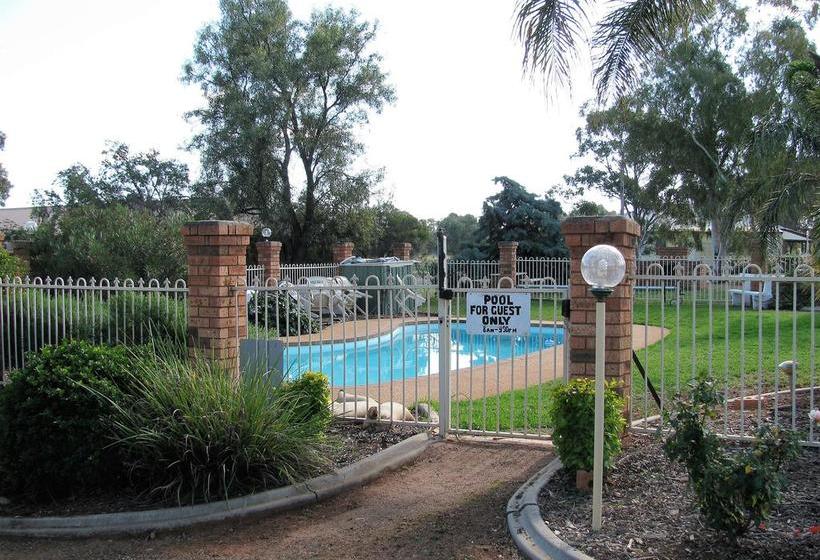 The Lucky Strike Motel | Peak Hill | New South Wales | Australia 4