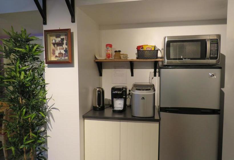 Bed and Breakfast Coastal Lavender Bnb | Ladysmith | British Columbia | Canada 19