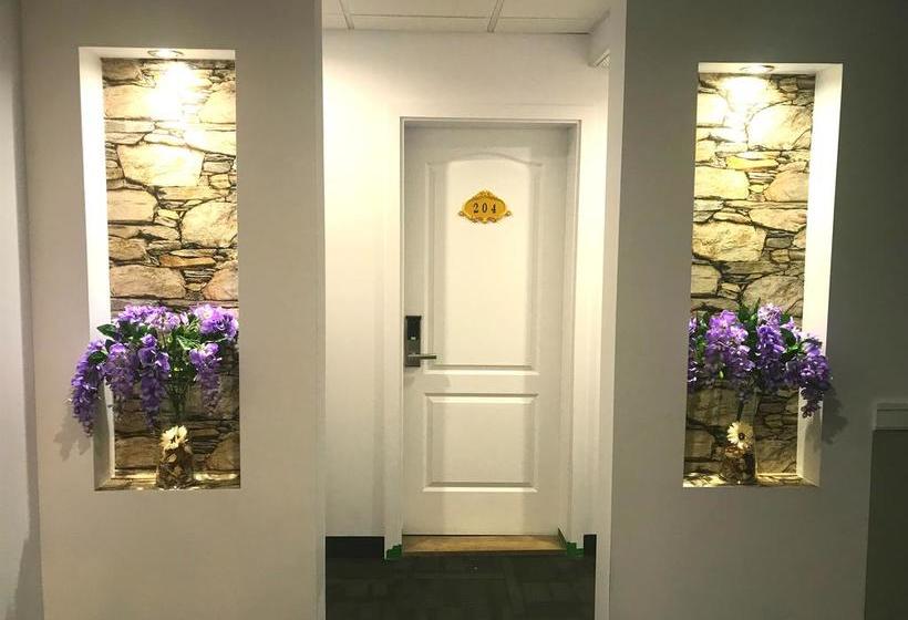 Hotel Le Deville | Montreal | Quebec | Canada 3