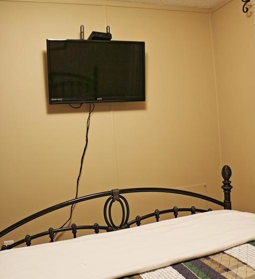 Busy Beaver B&b | Yellowknife | Northwest Territories | Canada 17