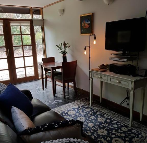 Bed and Breakfast William Hunt S Retreat  Cypress Studio | Mintaro | South Australia | Australia 2