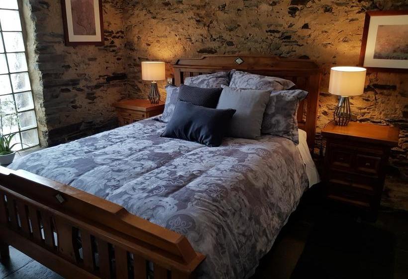 Bed and Breakfast William Hunt S Retreat  Cypress Studio | Mintaro | South Australia | Australia 3