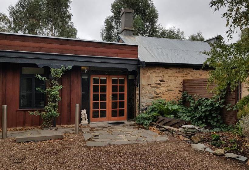 Bed and Breakfast William Hunt S Retreat  Cypress Studio | Mintaro | South Australia | Australia 4
