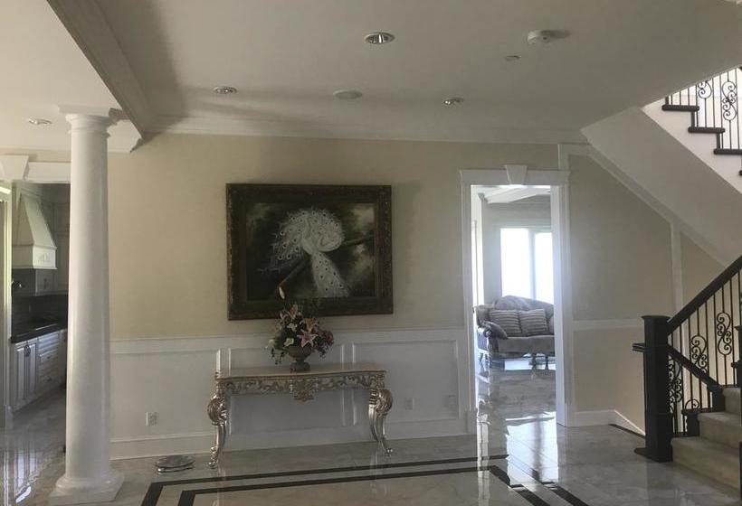 Bed and Breakfast Lf | Vancouver | British Columbia | Canada 10