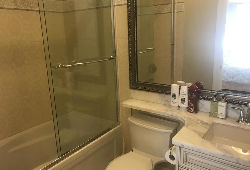 Bed and Breakfast Lf | Vancouver | British Columbia | Canada 13