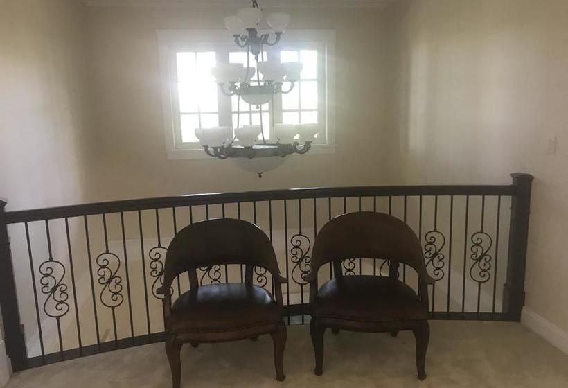 Bed and Breakfast Lf | Vancouver | British Columbia | Canada 14