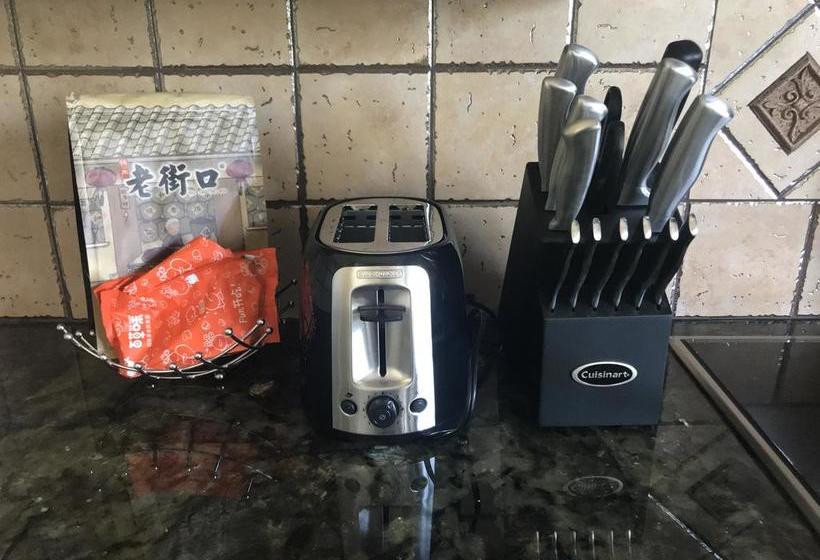 Bed and Breakfast Lf | Vancouver | British Columbia | Canada 2